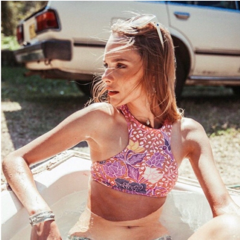 Arnhem high neck floral bikini top- size small